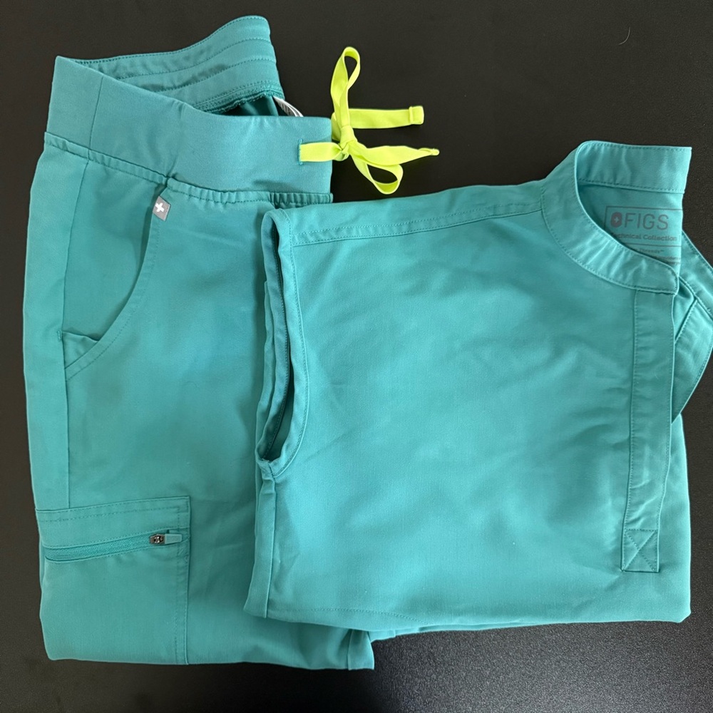 Figs Zamora/Rafaela Scrub Set (see size details)